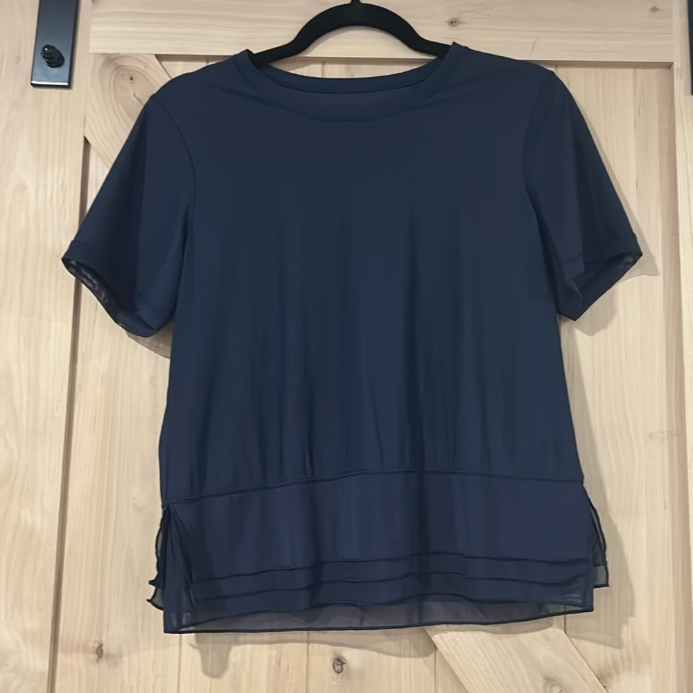 Navy lululemon short sleeve with mesh bottom